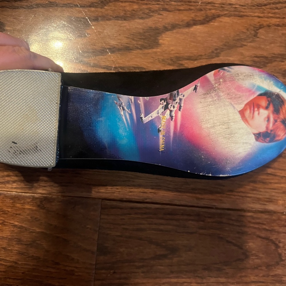 Star Wars C-3PO Gold and Black Loafers - Picture 4 of 4